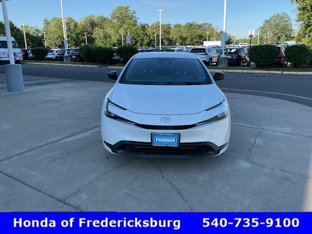 Used 2026 Toyota Prius LE FWD image 8