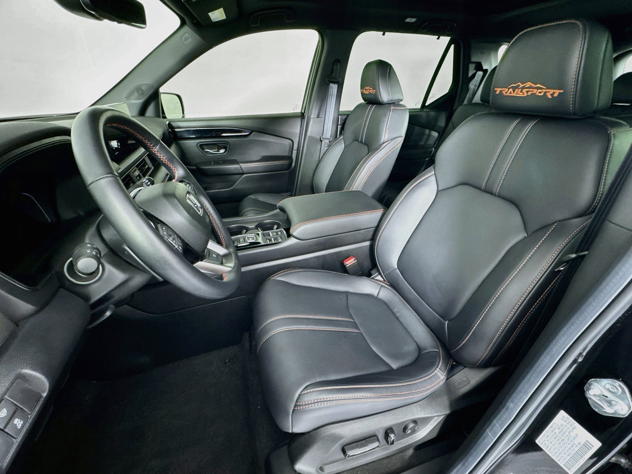 Certified 2025 Honda Pilot TrailSport image 20