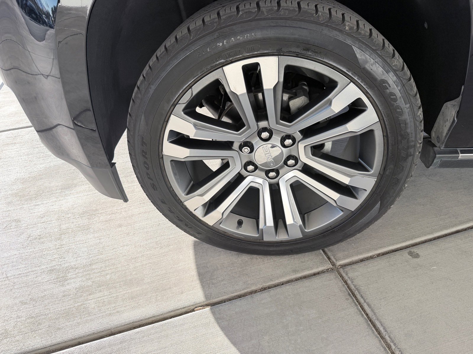 Used 2018 GMC Yukon Denali w/ Denali Ultimate Package image 31