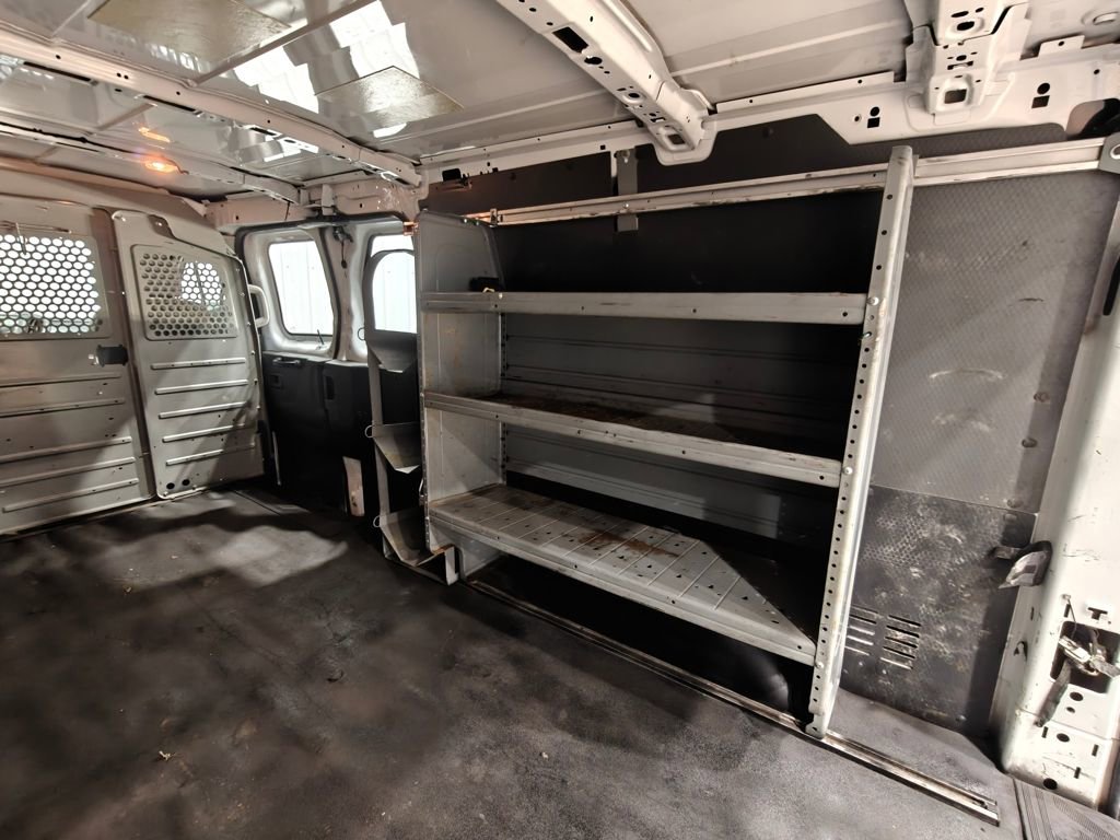 Used 2015 Ford Transit 350 148 Low Roof RWD image 30