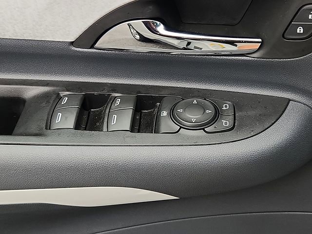 Used 2019 Chevrolet Bolt LT image 25