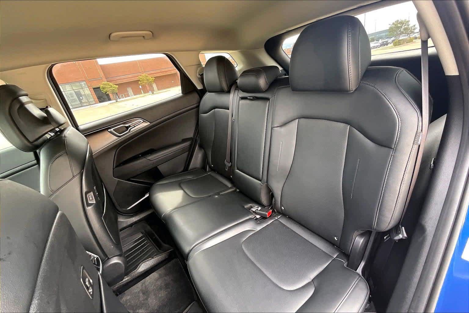 Certified 2025 Kia Sportage EX FWD image 27