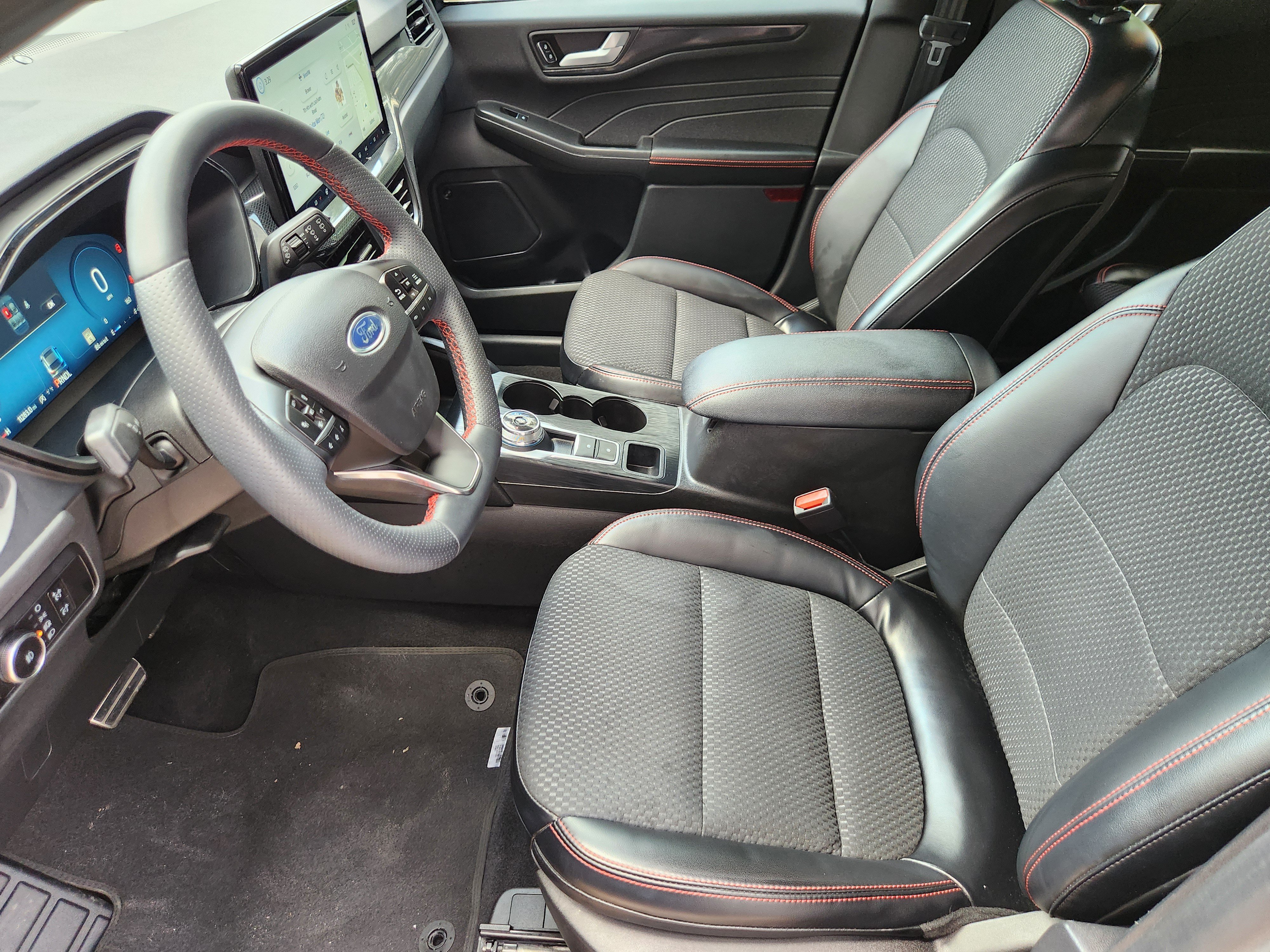 Used 2023 Ford Escape ST-Line Select w/ Tech Pack #2 AWD/4WD image 9