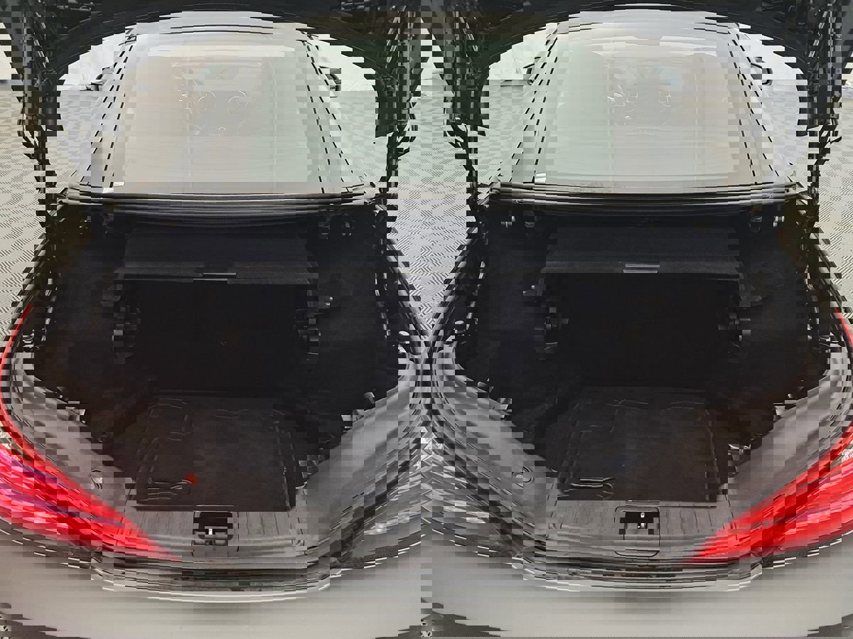 Used 2016 Mercedes-Benz SL 550 image 42