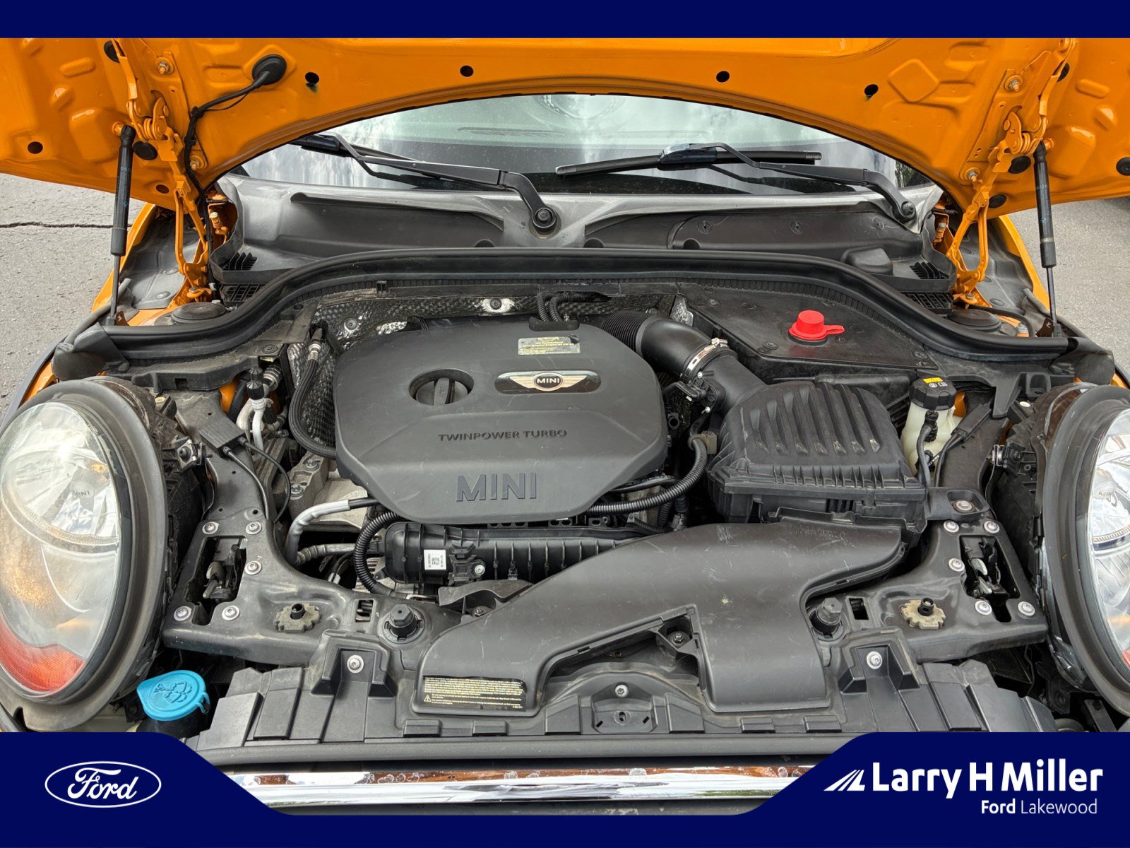 Used 2016 MINI Cooper 4-Door Hardtop image 22