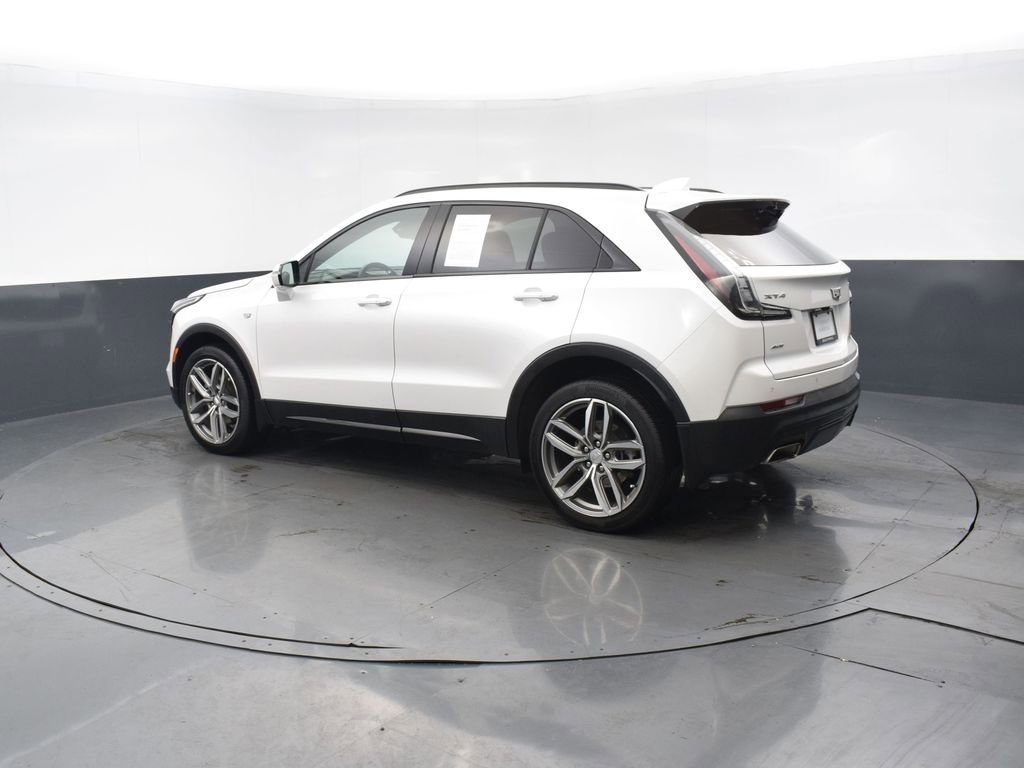 Used 2023 Cadillac XT4 Sport image 3