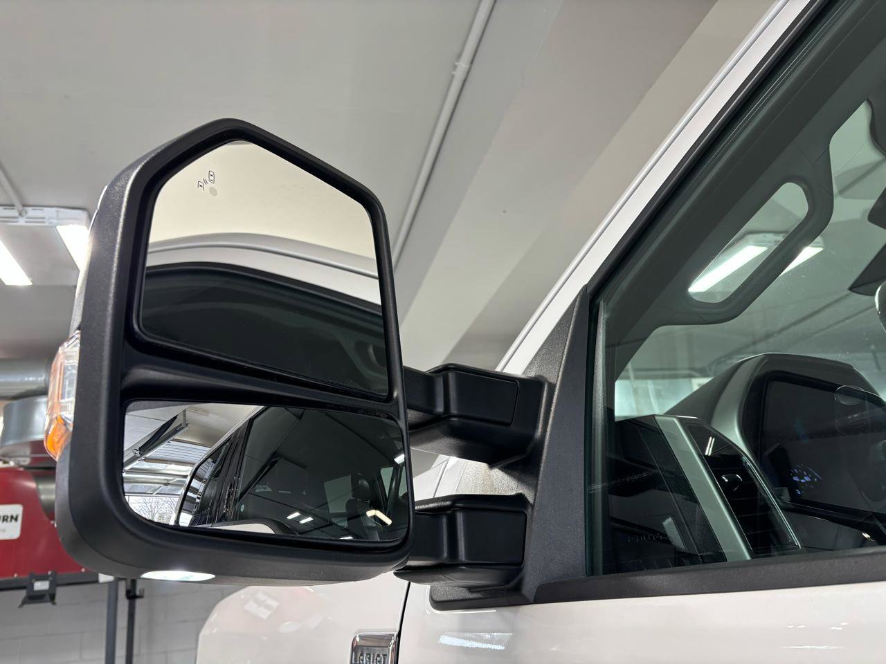 Used 2019 Ford F250 Lariat w/ Lariat Ultimate Package image 25