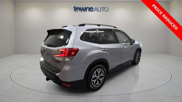 Used 2019 Subaru Forester Premium w/ All-Weather Package image 5