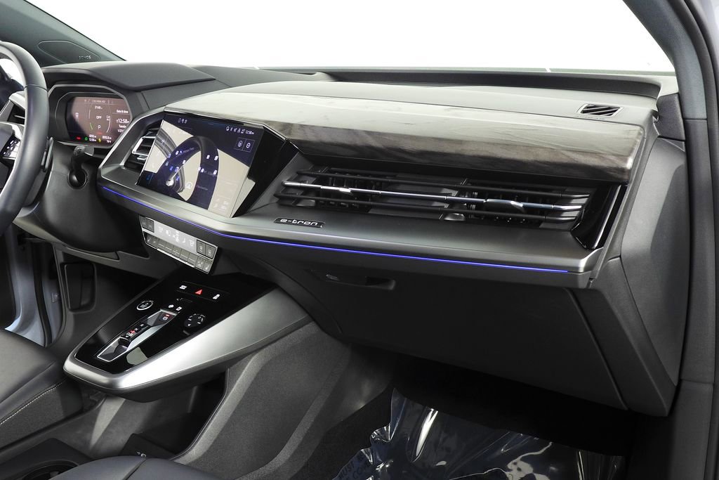 Used 2024 Audi Q4 e-tron Prestige w/ Black Optic Package image 14