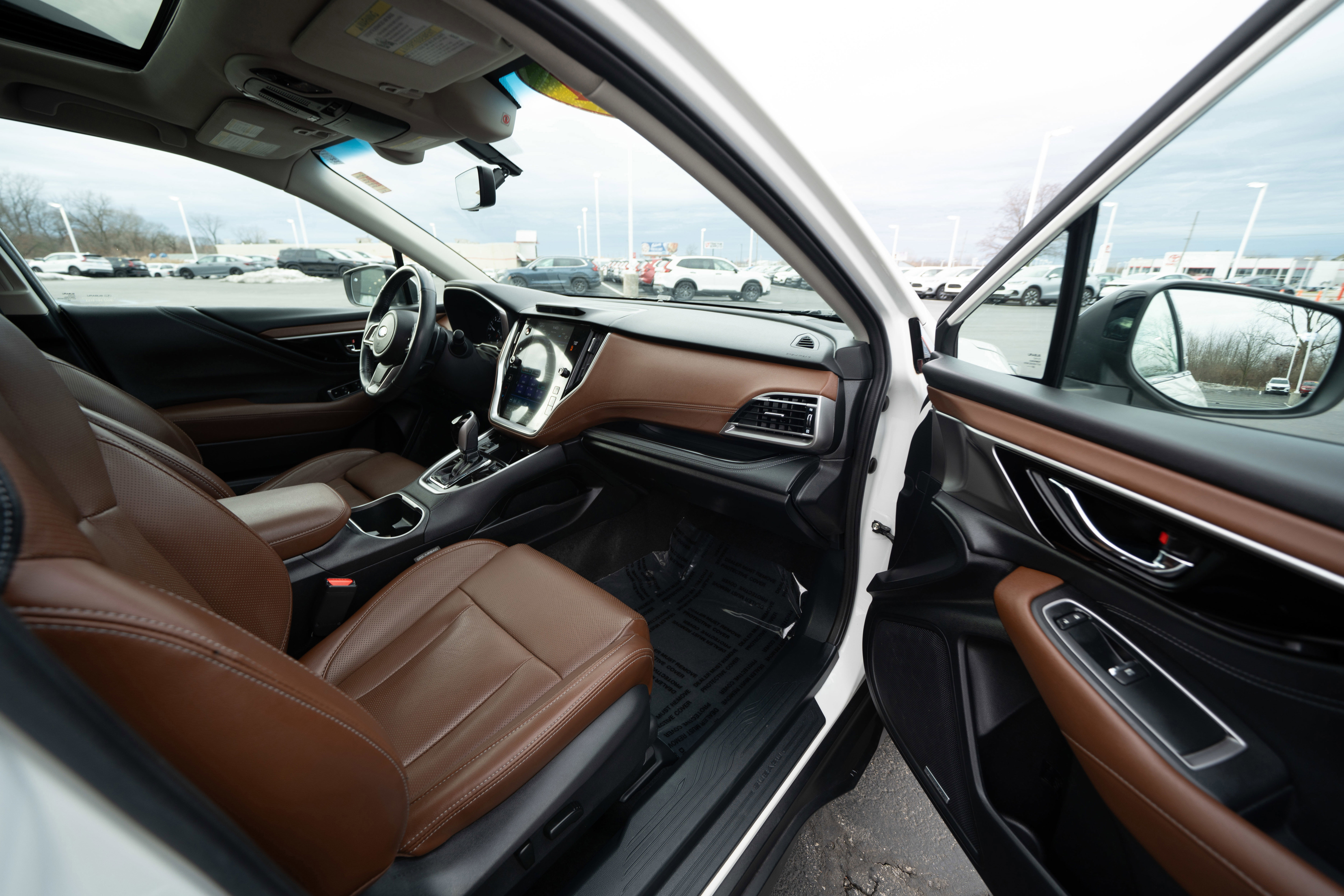 Used 2021 Subaru Outback Touring w/ Popular Package #2 image 26