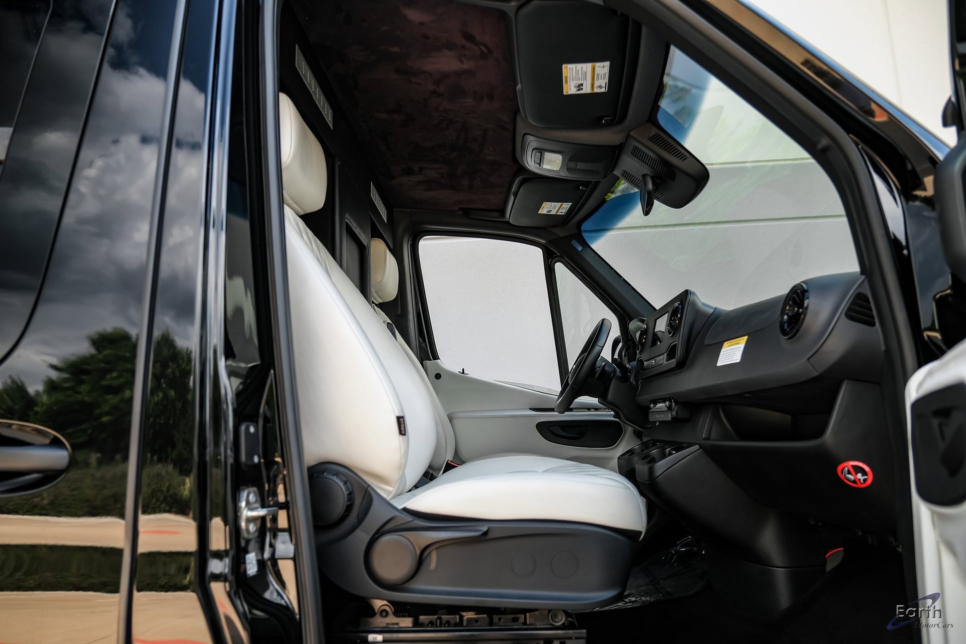 Used 2022 Mercedes-Benz Sprinter 2500 image 38