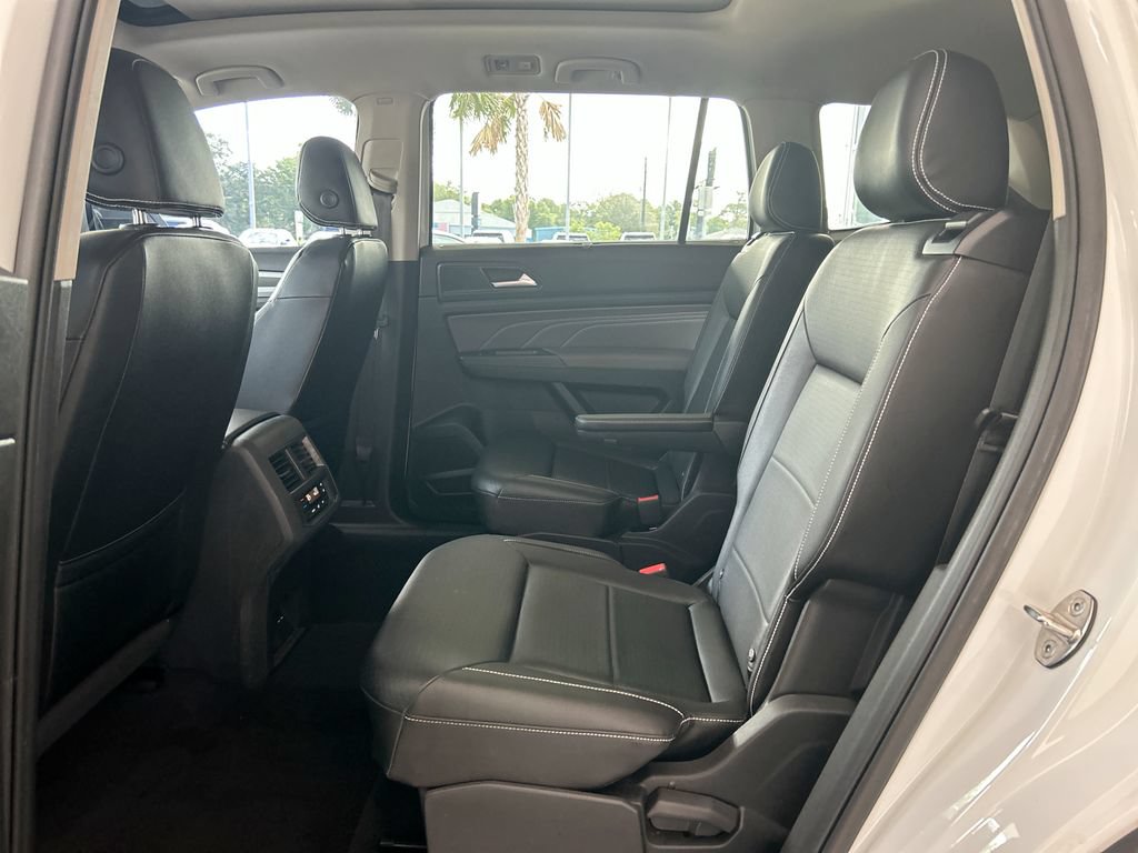 Certified 2021 Volkswagen Atlas SEL R-Line AWD/4WD image 38