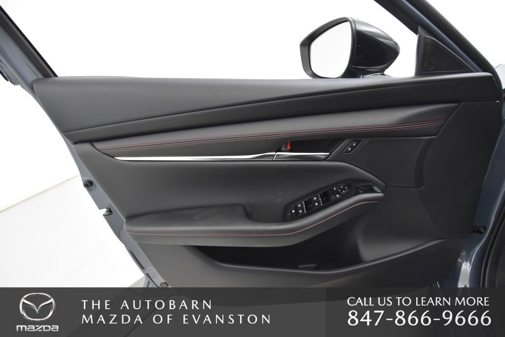 New 2026 MAZDA MAZDA3 Carbon image 31
