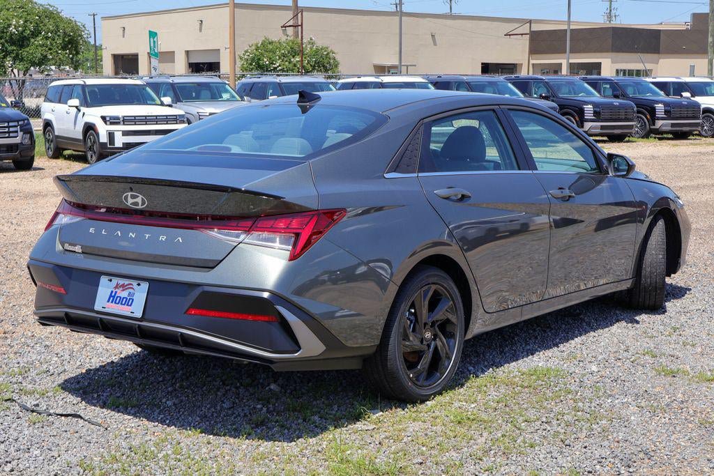 New 2026 Hyundai Elantra SEL Sport Premium FWD image 29