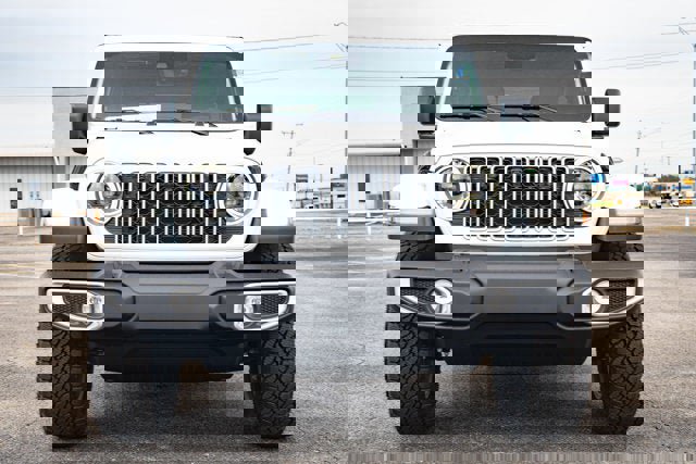 New 2025 Jeep Wrangler Unlimited Sahara image 8