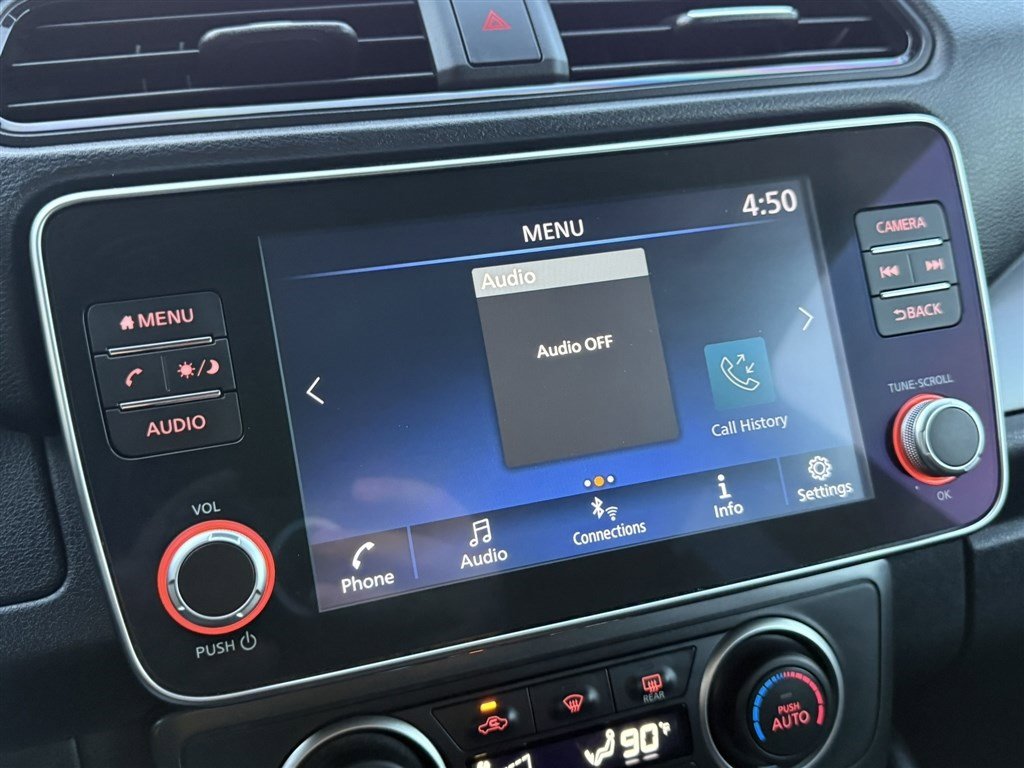 Used 2022 Nissan Leaf S image 32