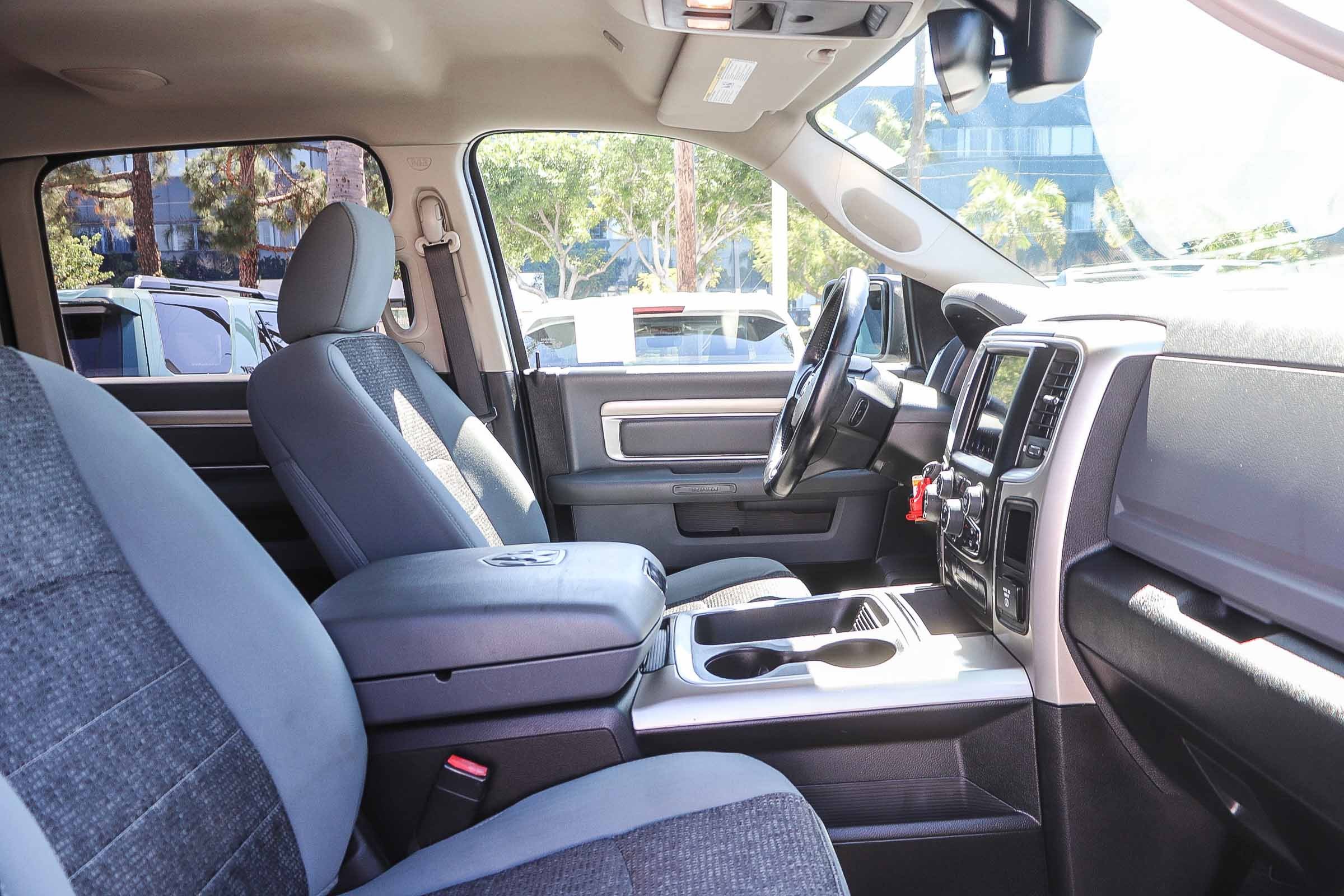 Used 2019 RAM 1500 Classic Warlock w/ Luxury Group image 19