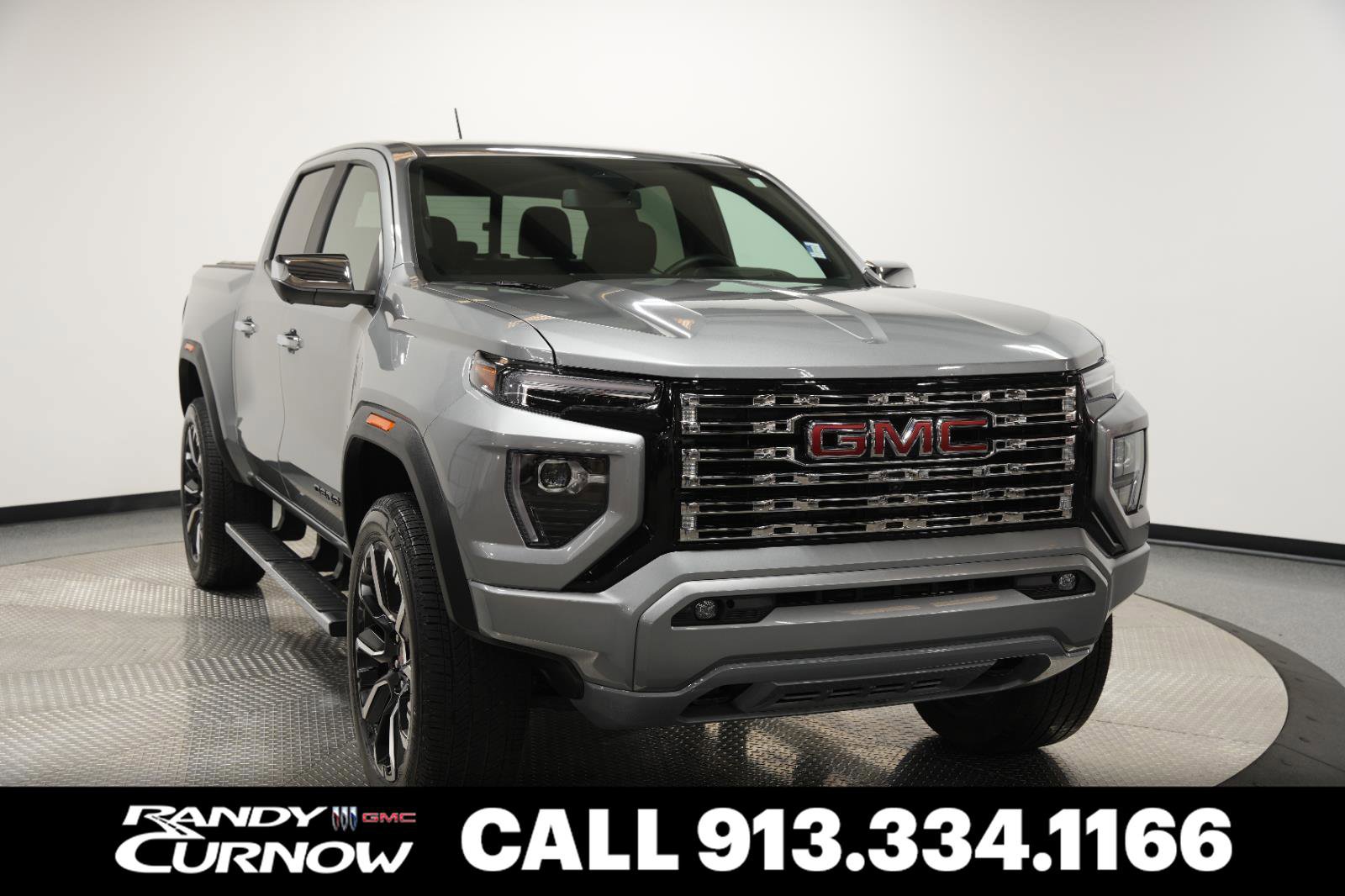 Used 2025 GMC Canyon Denali image 1