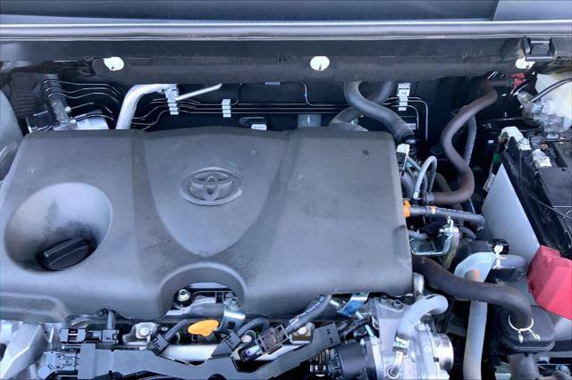 Certified 2024 Toyota RAV4 LE FWD image 32