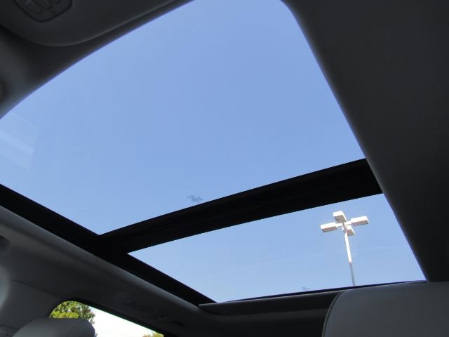 Used 2025 Ford Expedition Active image 7