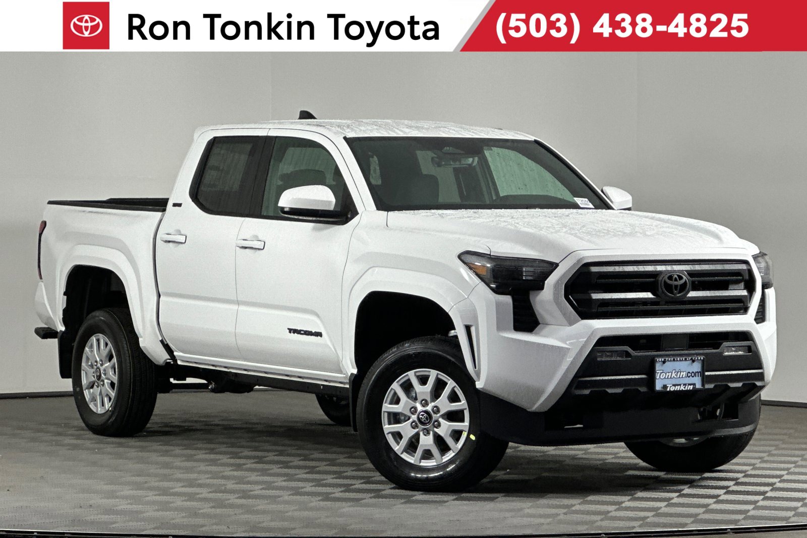 New 2025 Toyota Tacoma SR5