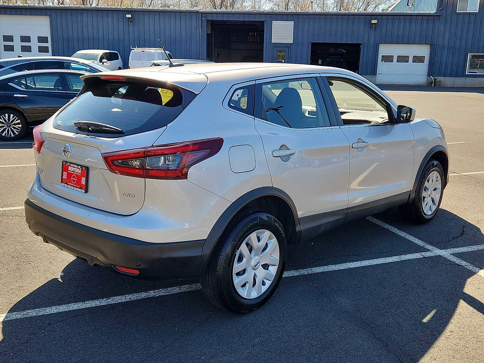 Used 2020 Nissan Rogue Sport S AWD/4WD image 4