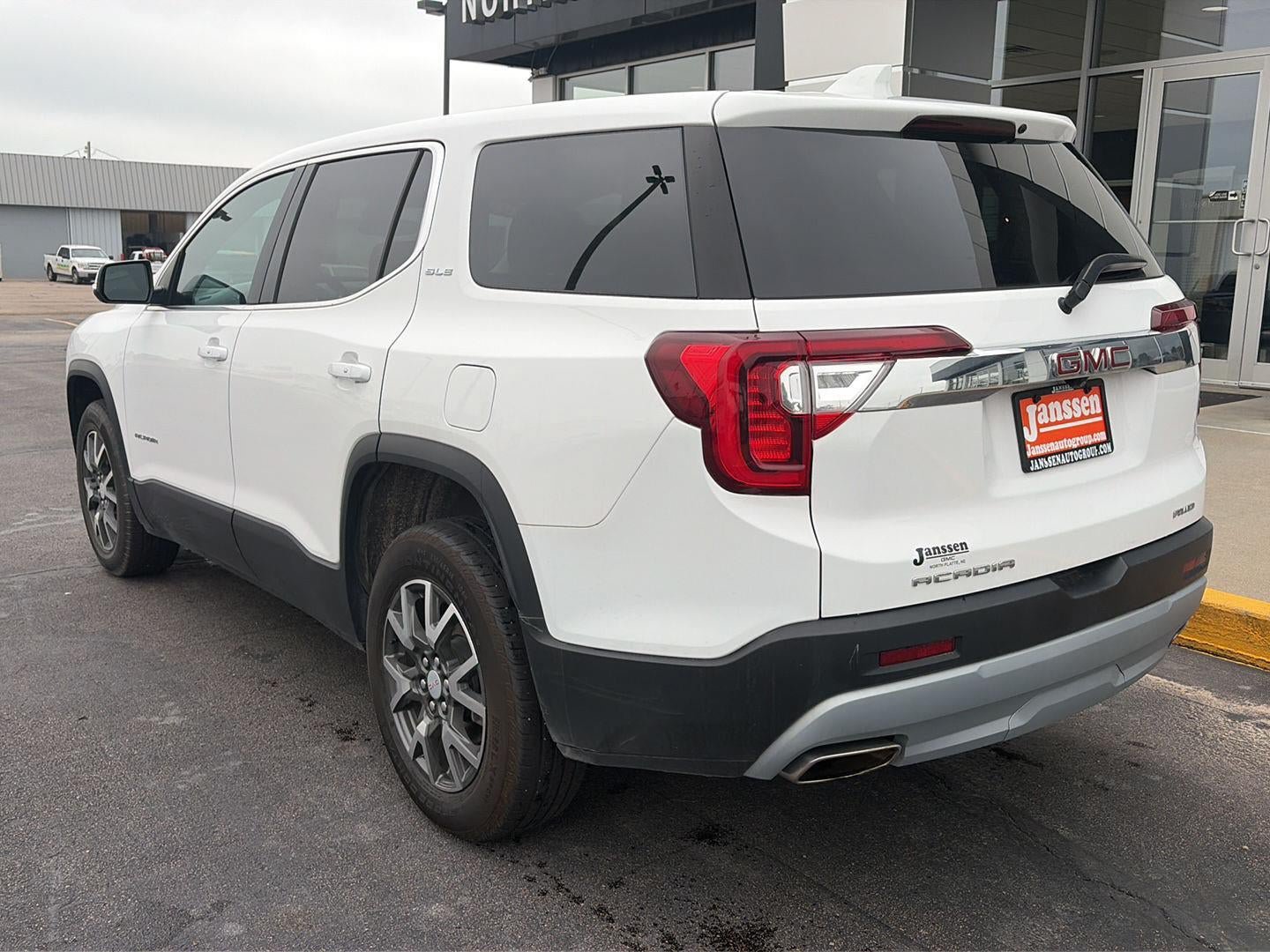 Used 2023 GMC Acadia SLE AWD/4WD image 8
