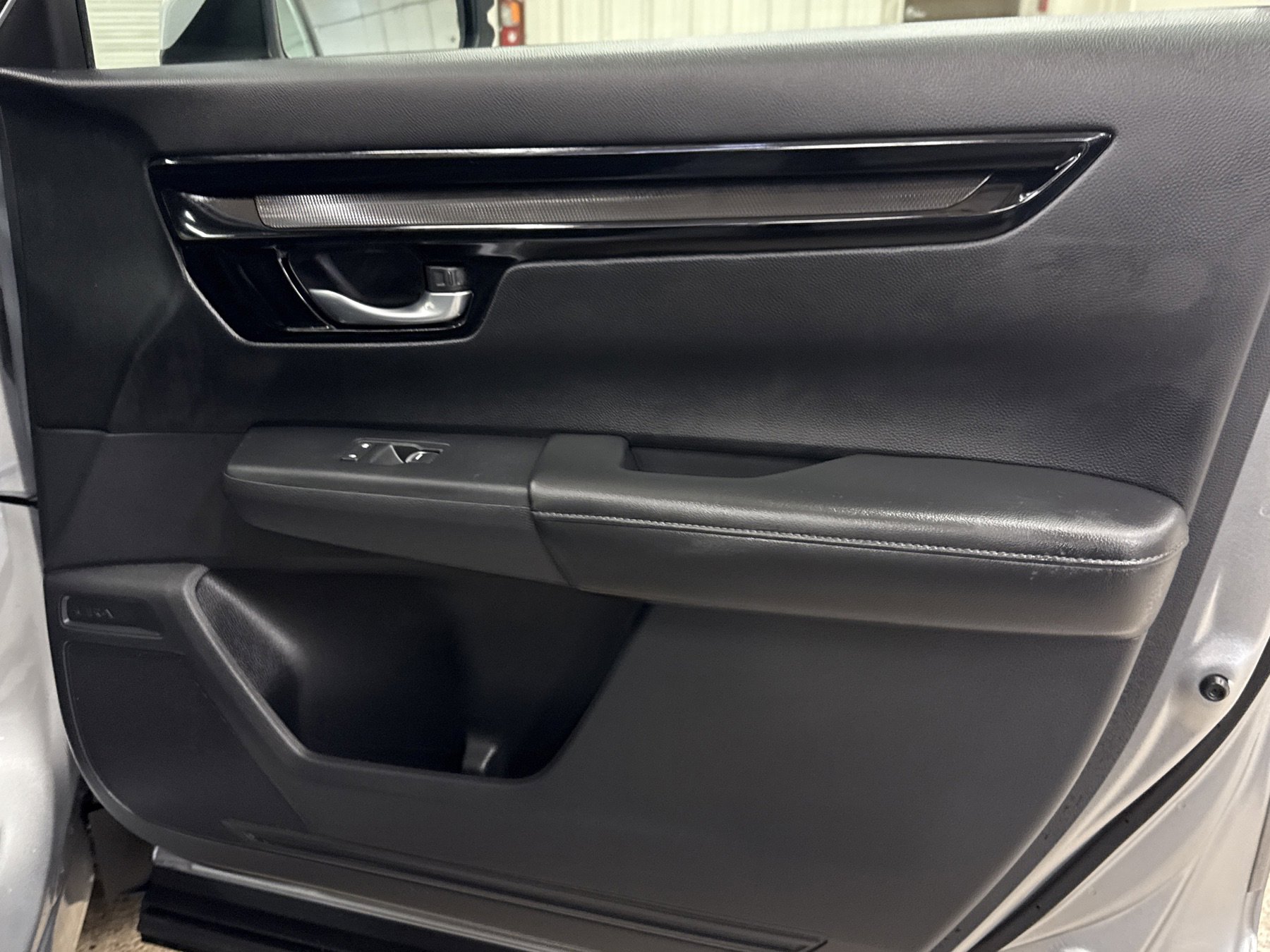 Used 2023 Honda CR-V EX-L image 18