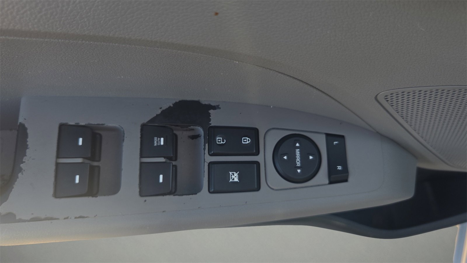 Used 2019 Hyundai Elantra SE image 23