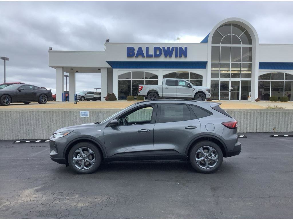 New 2025 Ford Escape ST-Line w/ Equipment Group 301A image 4