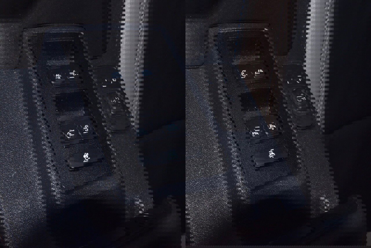 Used 2023 Ford Bronco Wildtrak image 36