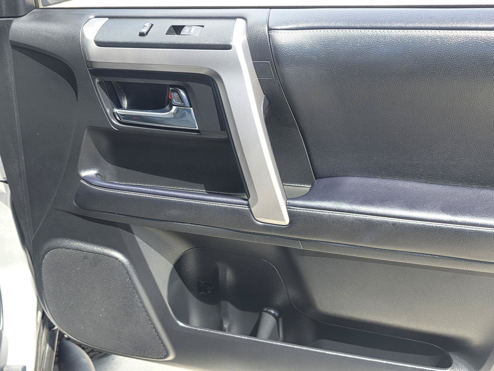 Used 2023 Toyota 4Runner SR5 Premium w/ Moonroof Package AWD/4WD image 18