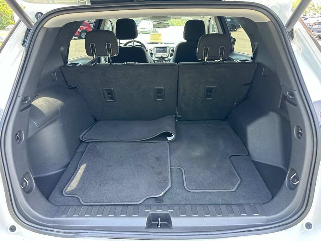 Used 2020 Chevrolet Equinox LT w/ Driver Convenience Package AWD/4WD image 39