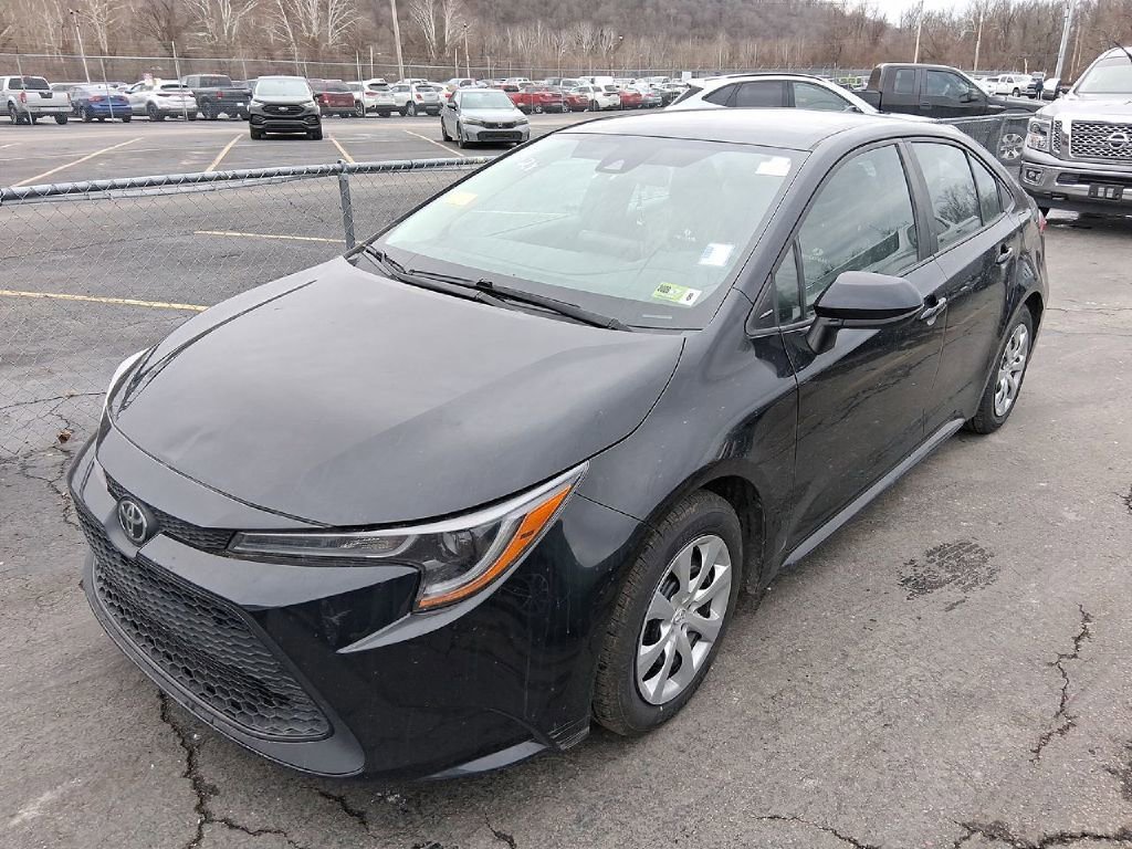 Used 2021 Toyota Corolla LE image 1