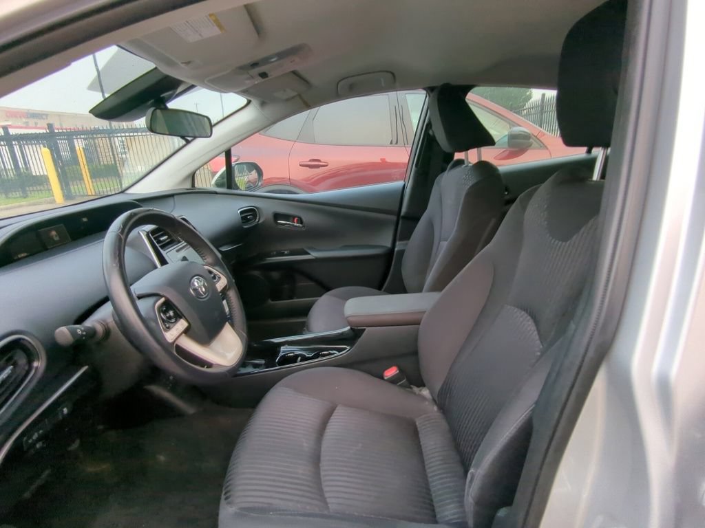 Used 2018 Toyota Prius Prime Plus w/ Protection Package FWD image 6