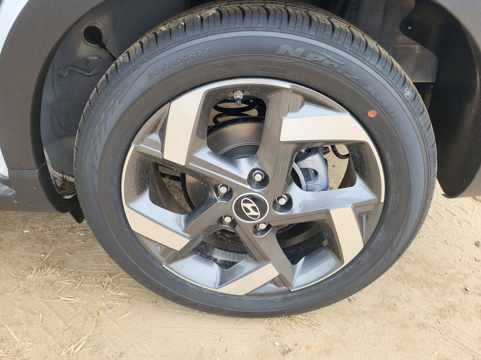 Used 2025 Hyundai Venue SEL image 14