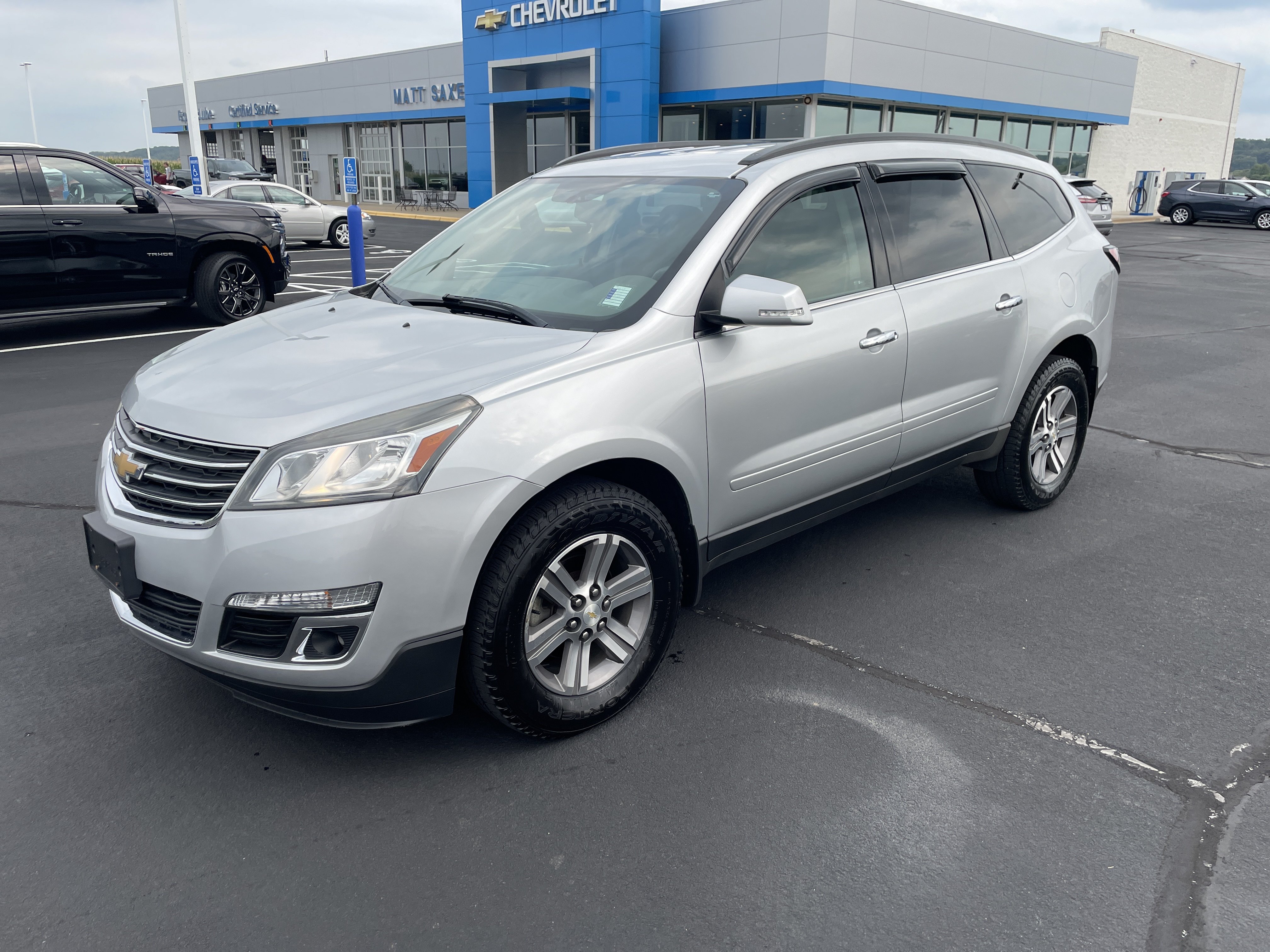 Used 2017 Chevrolet Traverse LT