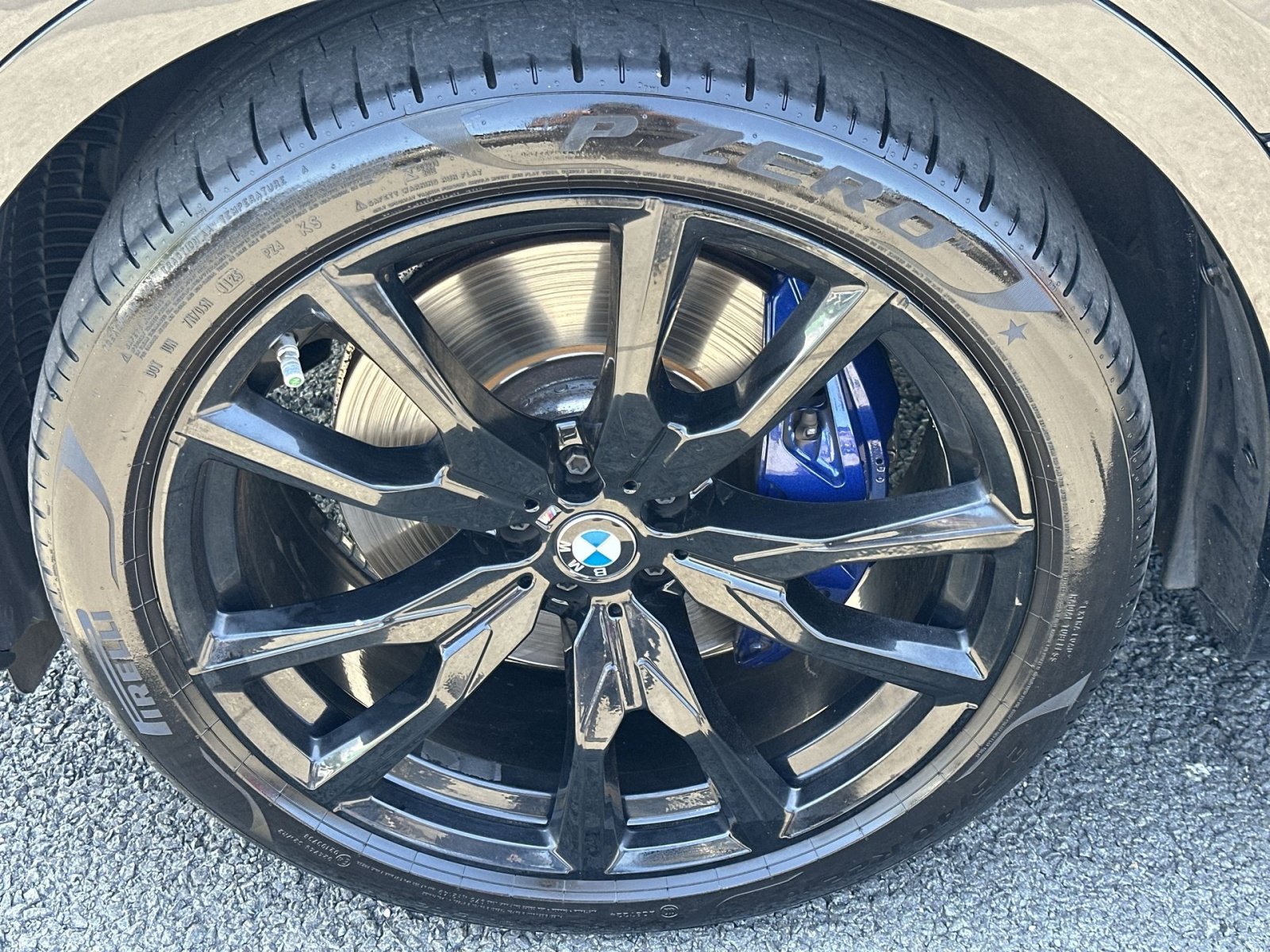 Used 2020 BMW X7 M50i w/ Dynamic Handling Package AWD/4WD image 13