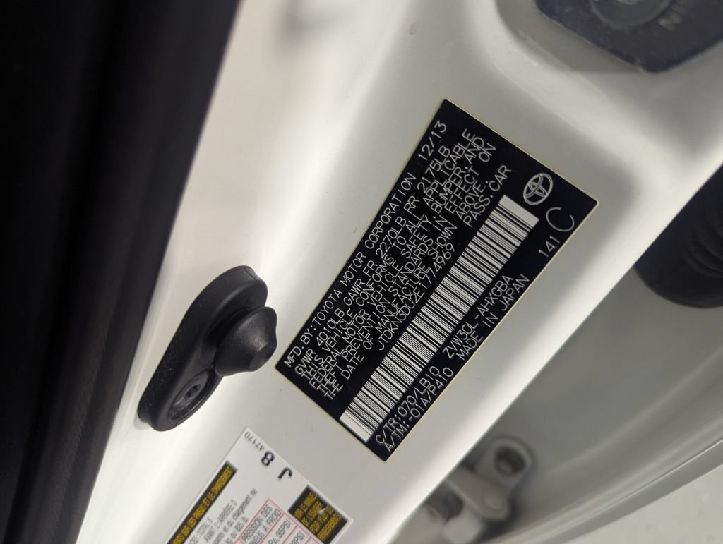 Used 2014 Toyota Prius Four FWD image 25