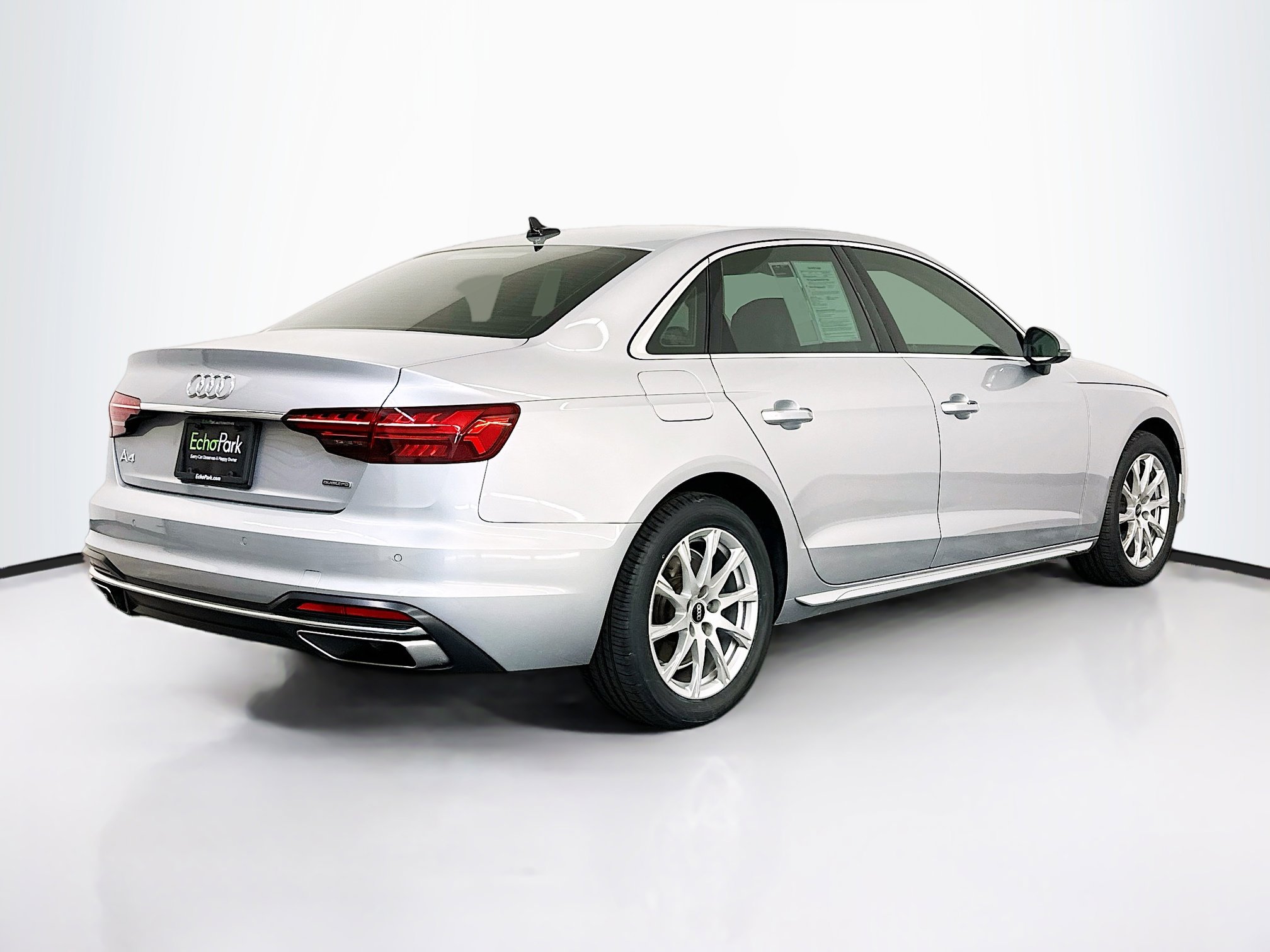 Used 2023 Audi A4 2.0T Premium w/ Convenience Package image 9