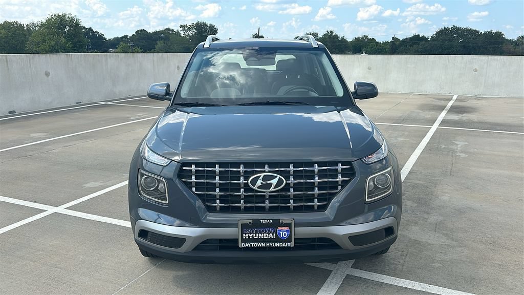Used 2025 Hyundai Venue SEL FWD image 8
