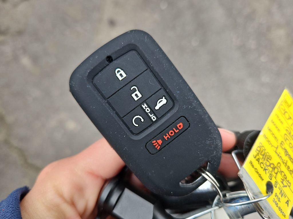 Used 2022 Honda CR-V EX-L image 37