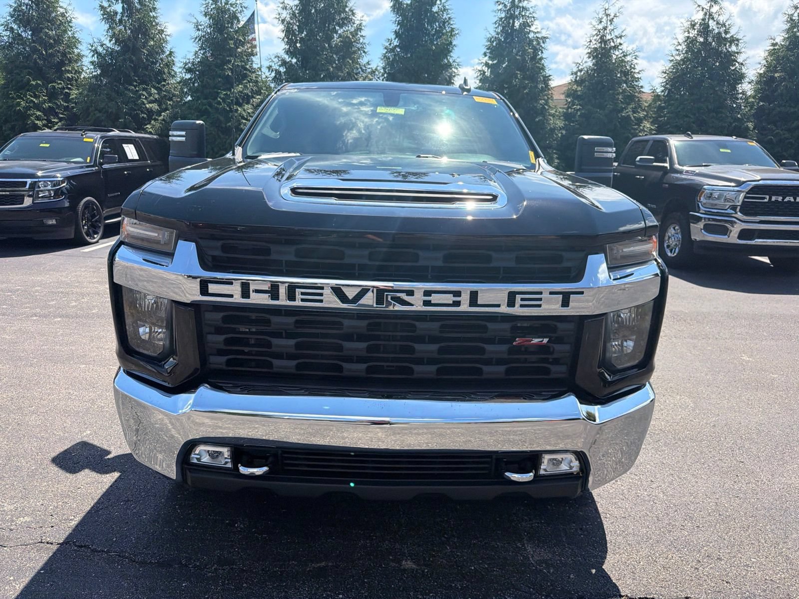Used 2021 Chevrolet Silverado 2500 LT w/ Convenience Package AWD/4WD image 8