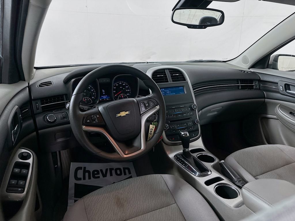 Used 2015 Chevrolet Malibu LS image 17