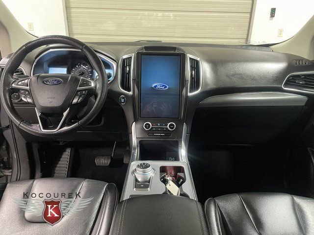 Used 2021 Ford Edge Titanium w/ Cold Weather Package AWD/4WD image 14