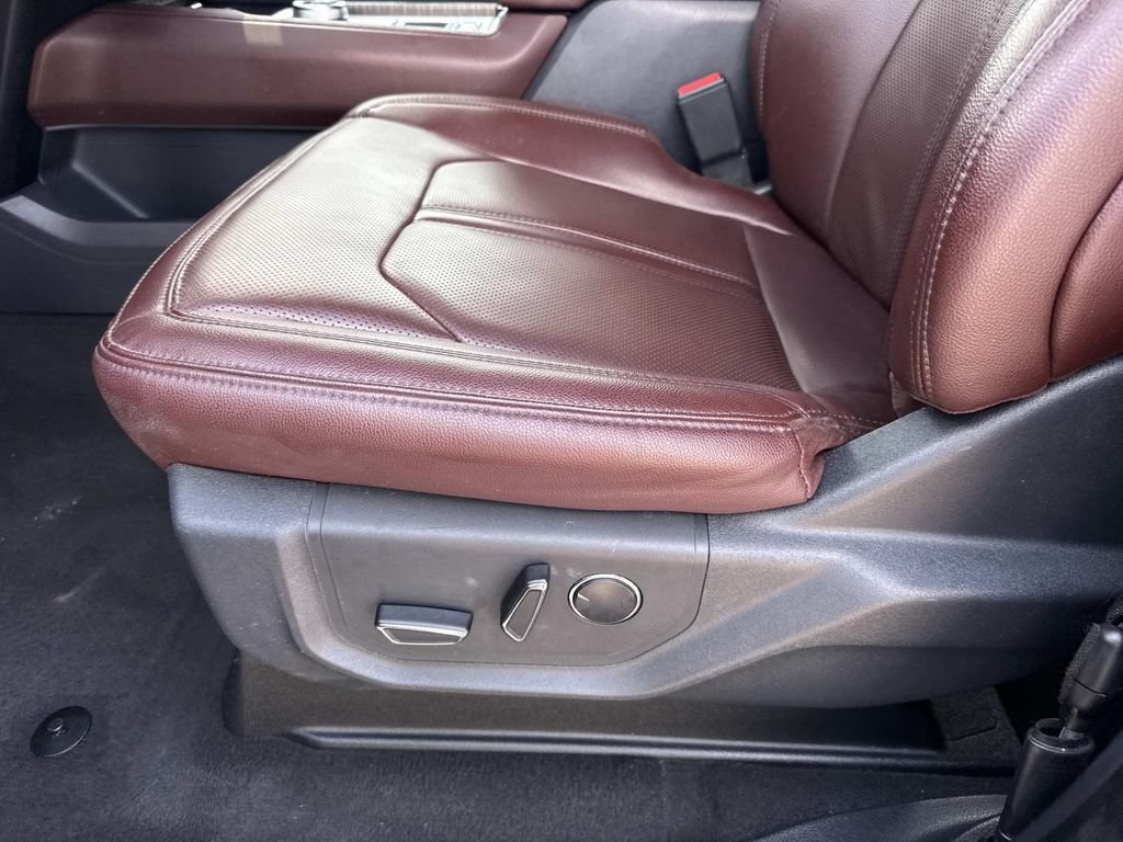 Used 2024 Ford Expedition Limited RWD image 19