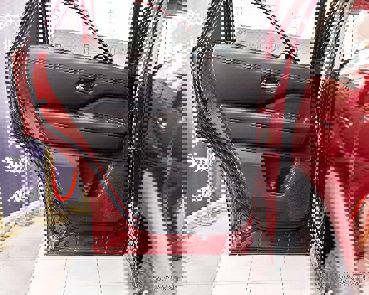 Used 2022 Nissan Pathfinder Platinum w/ Cargo Package image 36