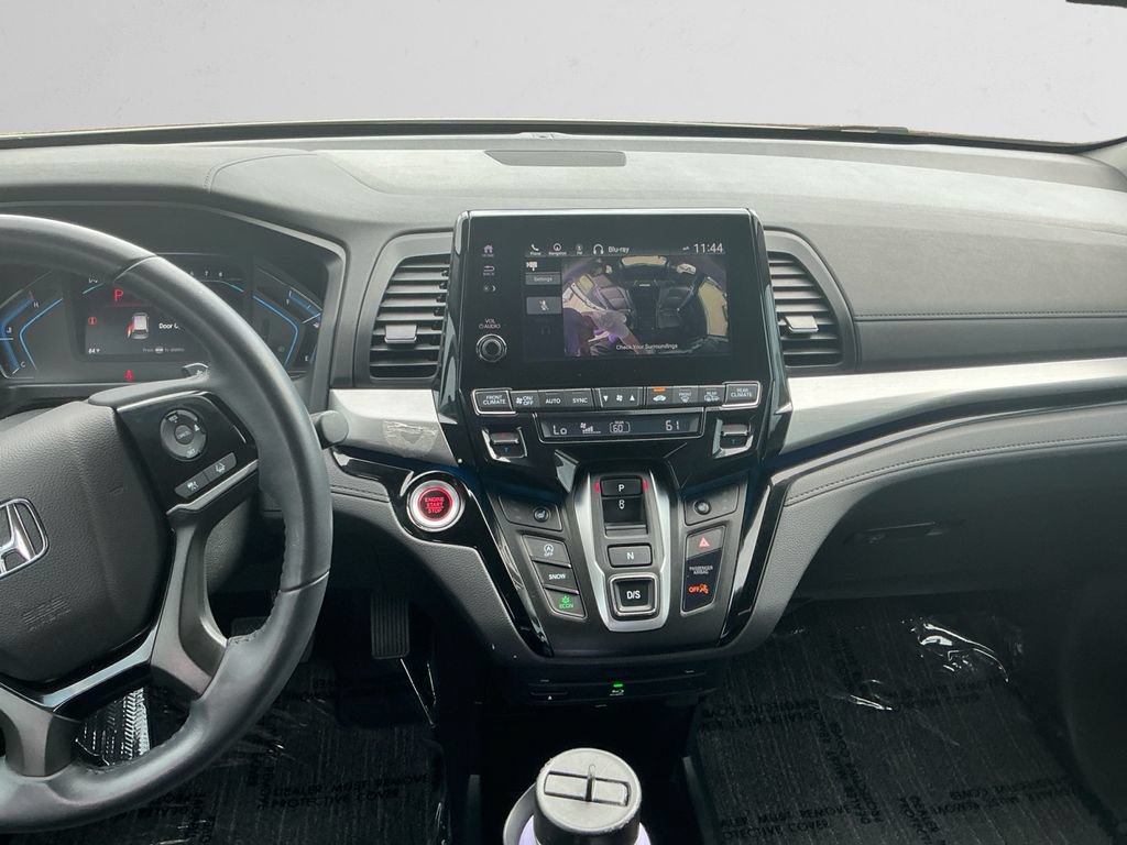 Used 2023 Honda Odyssey Touring image 11