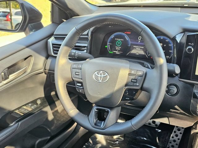Used 2025 Toyota Camry XSE FWD image 30