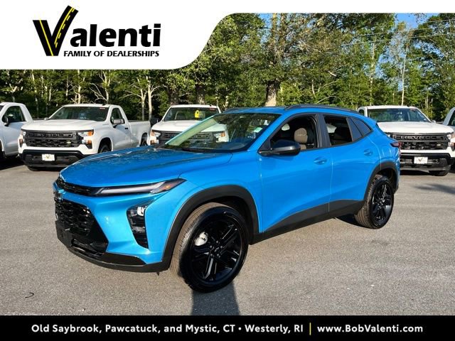 Used 2025 Chevrolet Trax ACTIV w/ Driver Confidence Package FWD image 1